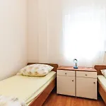 アパート Three-bedroom In ポセダリェ