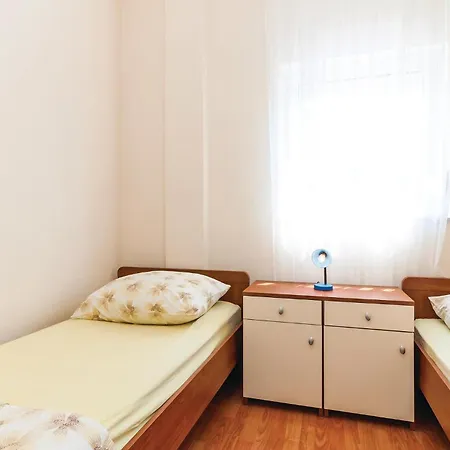 Appartamento Fantastico Appartamento A Posedarje Posedarje