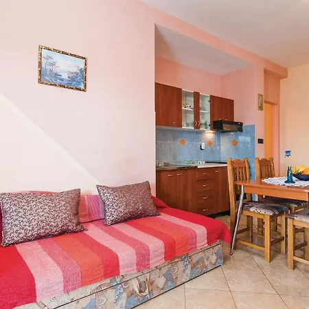 Amazing In With Kitchen