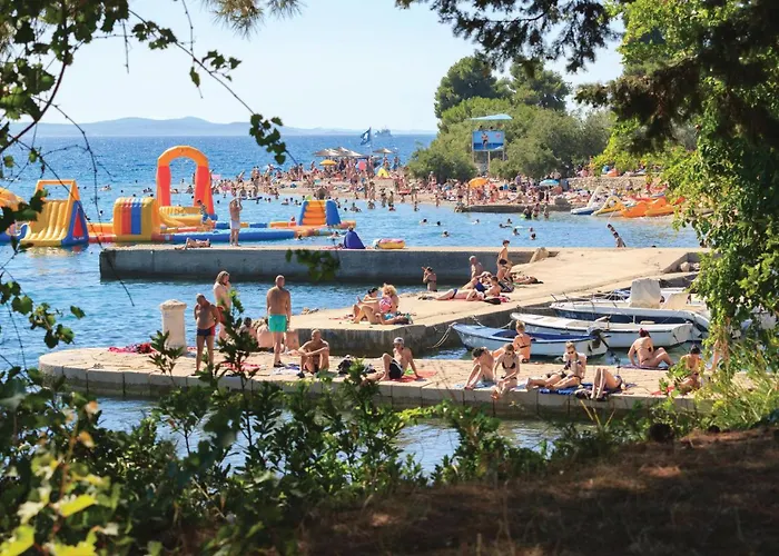 Three-bedroom In Posedarje