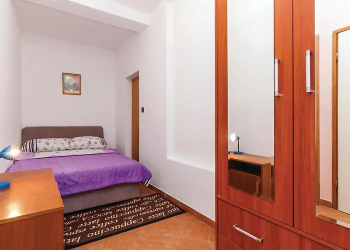 Three-bedroom In Apartment